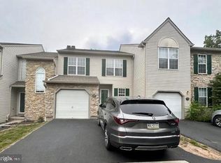 37 Essex Ct, Norristown, PA 19403