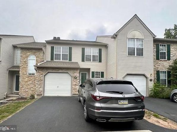 37 Essex Ct