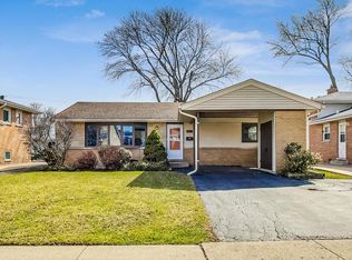 7233 W Crain St, Niles, IL 60714