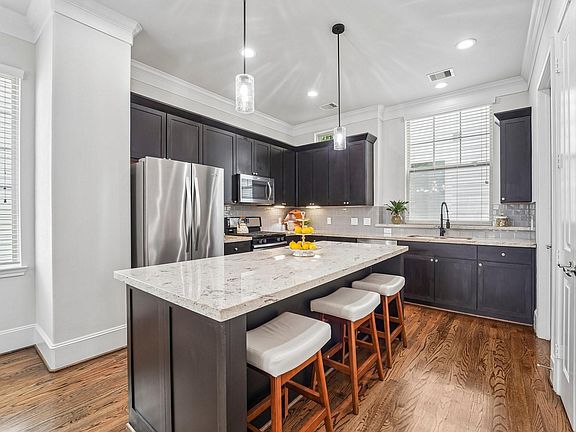 5th image of 1010 W 24th St Unit O