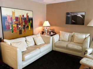 7025 Yellowstone Blvd APT 19A, Forest Hills, NY 11375