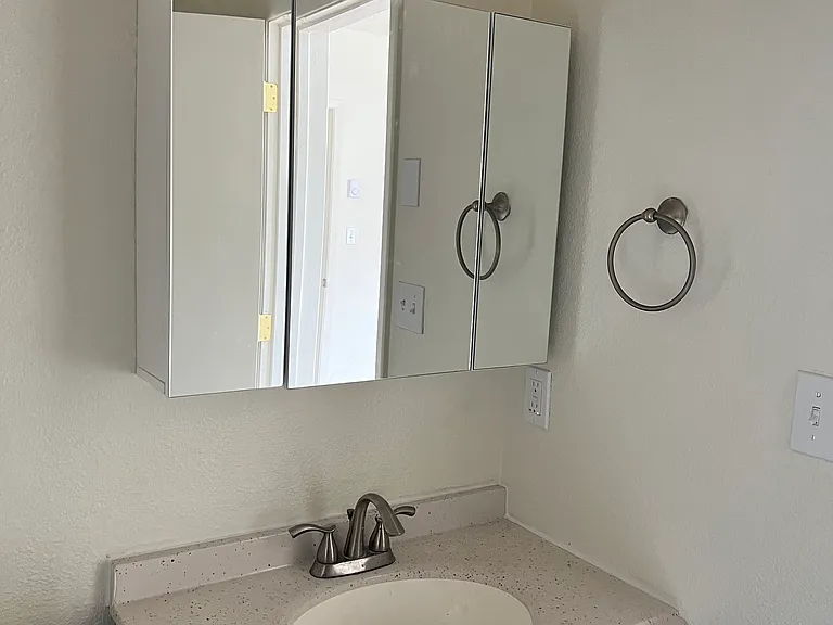 1223 Florida Rd — Photo 13