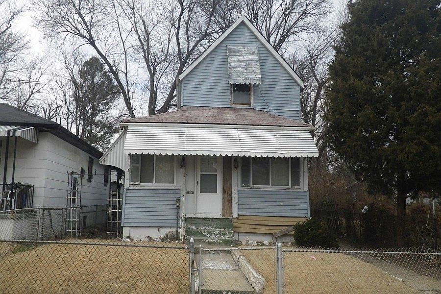 1st image of 5049 Emerson Ave
