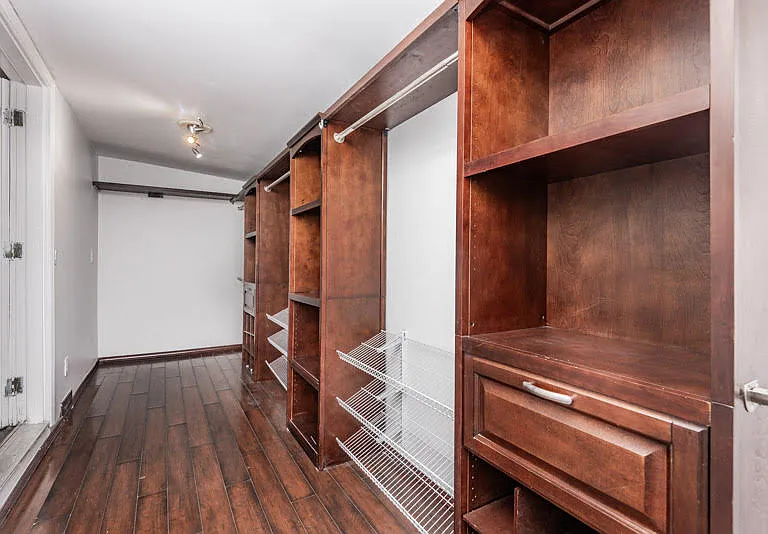 610 Old Harrods Creek Rd — Photo 10