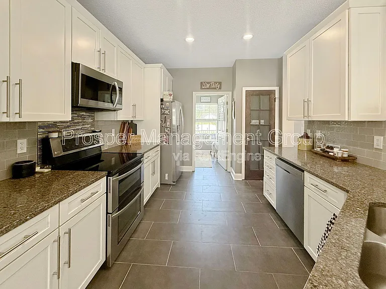 578 Carters Grove Rd — Photo 8