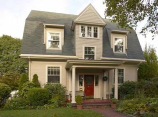 98 Barnard Ave, Watertown, MA 02472