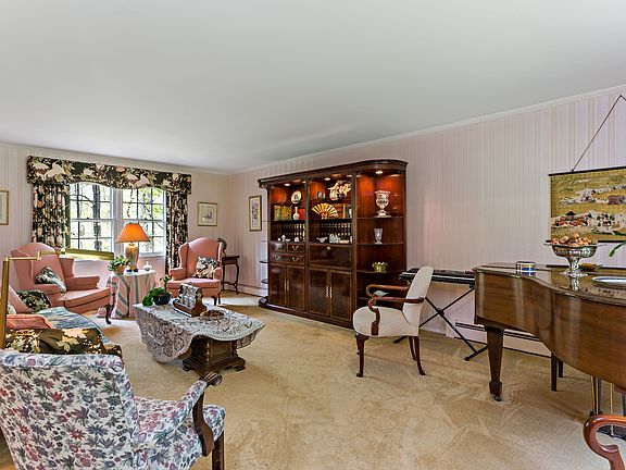 JanetB-585 Revere Drive-10.JPG