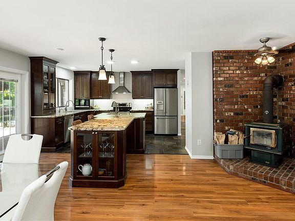 5th image of 3428 Juriet Rd