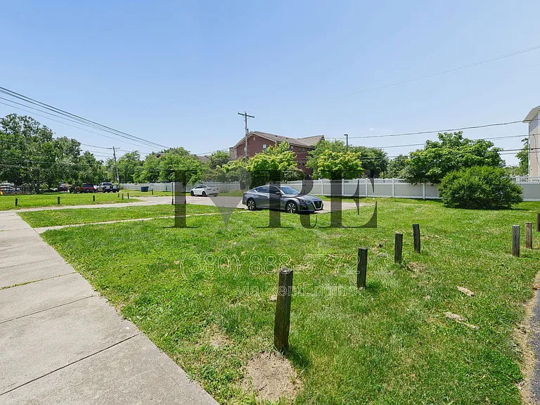 1303 Barnett Rd #1303 — Photo 24