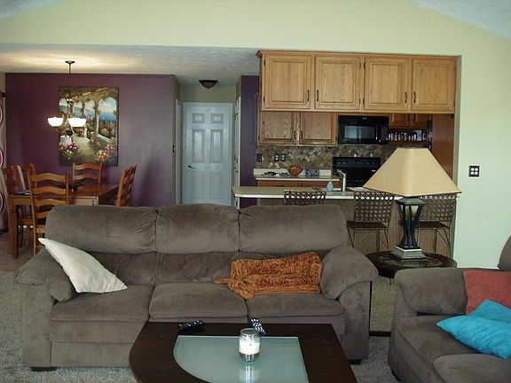 3rd image of 2805 W Palisades Pkwy