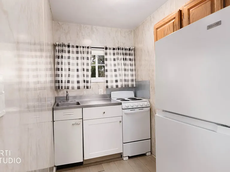 190 S Main St #39 — Photo 9