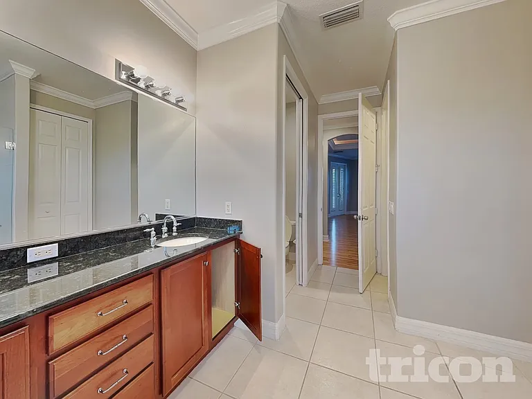 4170 Grobe St — Photo 7