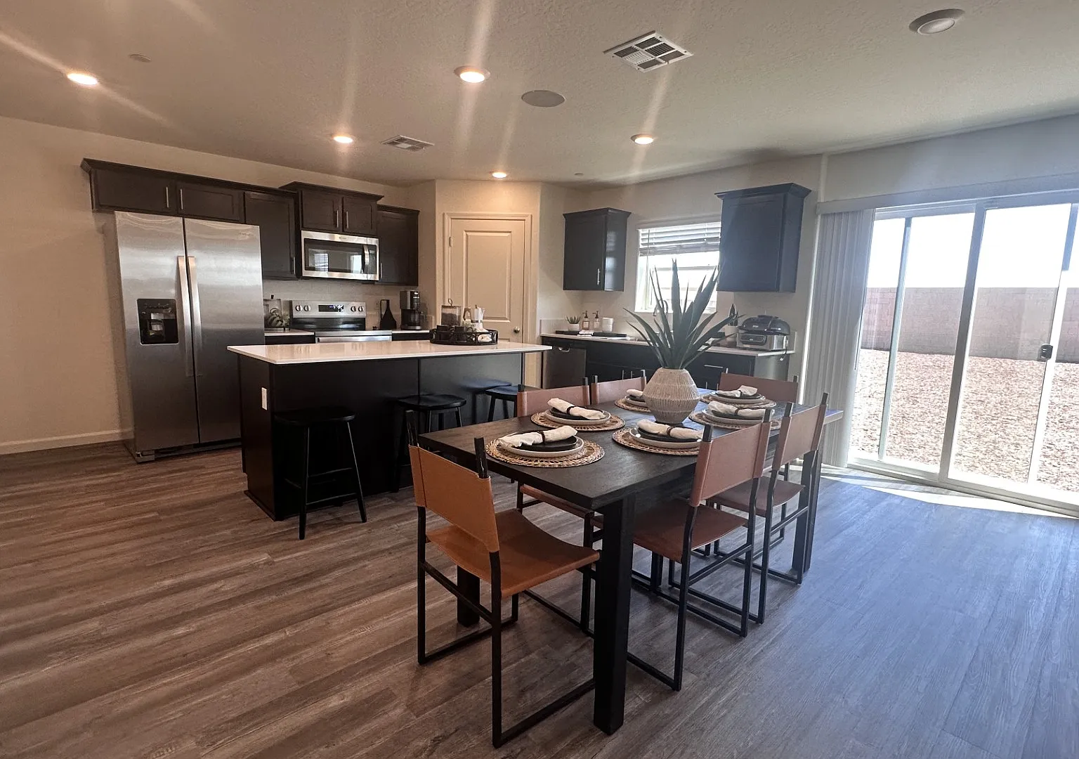 4 bed, 1775 sqft, $700 — Photo 3