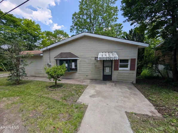 204 Tanner St, Ebensburg, PA 15931