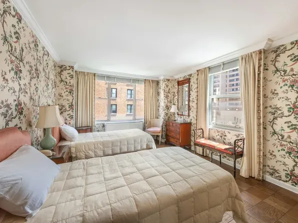 137 East 36th Street image 4 of 15