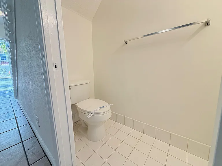 910 Summit Lake Dr — Photo 11