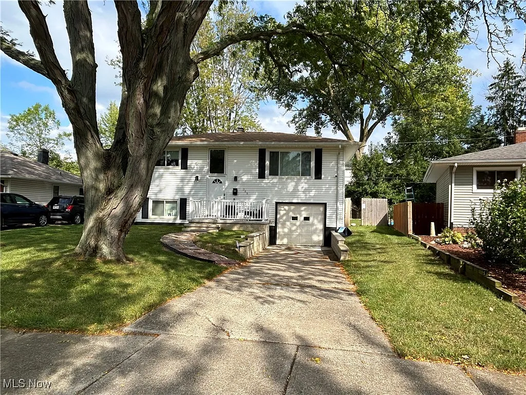 355 Erieview Blvd photo 1