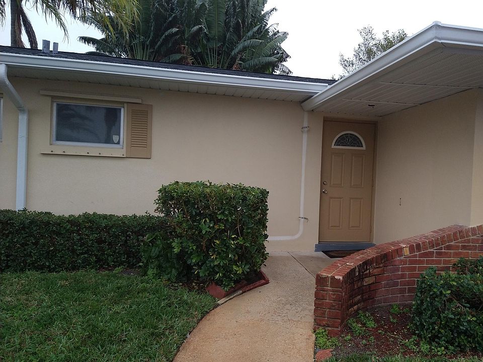 1st image of 2500 Barkley Dr W #H