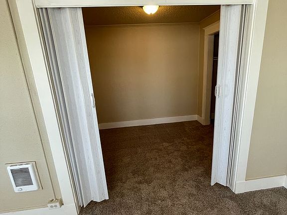 4th image of 1019 Burwell St APT B4