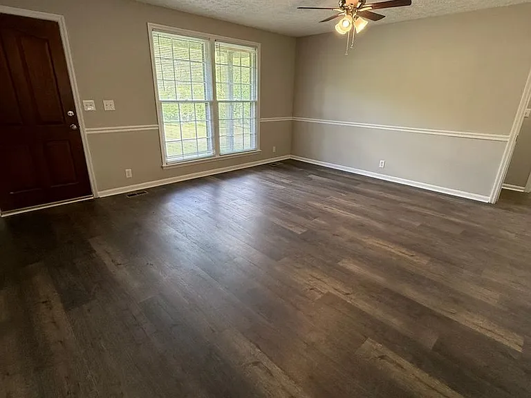 114 Payne Springs Rd — Photo 10