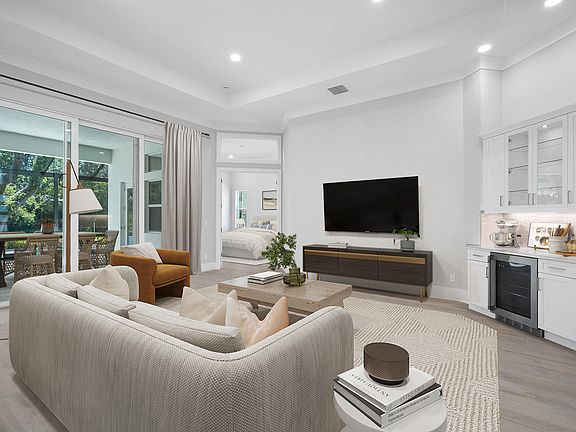 5th image of 129 Strand Drive