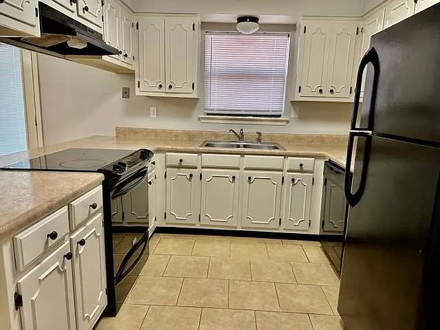 3 bed, 2.0 bath, 1525 sqft, $1,650 — Photo 4