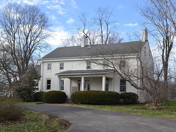 1797 Logs under siding 