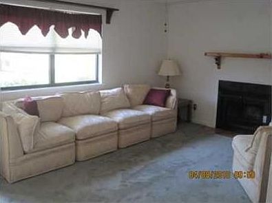 3rd image of 537 Travelers Blvd