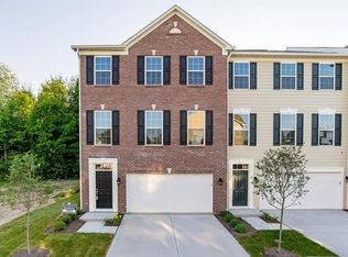 13054 Raritan Dr, Fishers, IN 46038