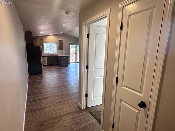 2nd image of 374 Nursery Ct