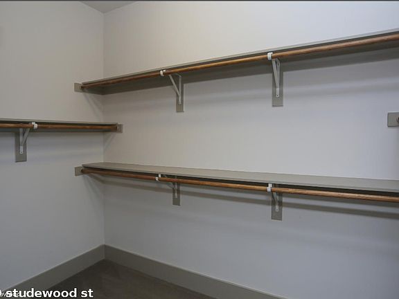2nd image of 1210 Studewood St #827