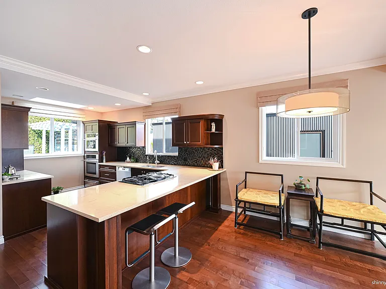 2557 Lawson Ave — Photo 25