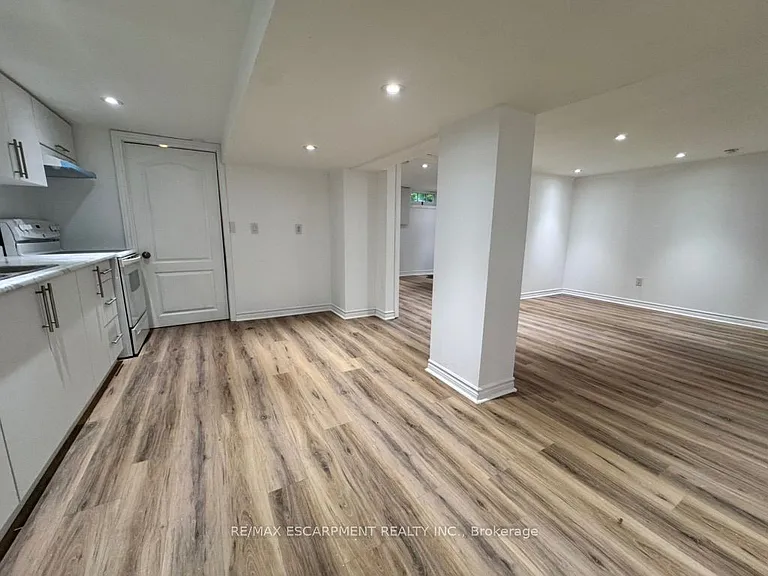 46 Plains Rd E #LOWER — Photo 7