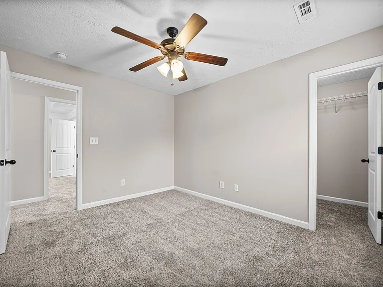 880 Cherry Blossom Ln — Photo 31