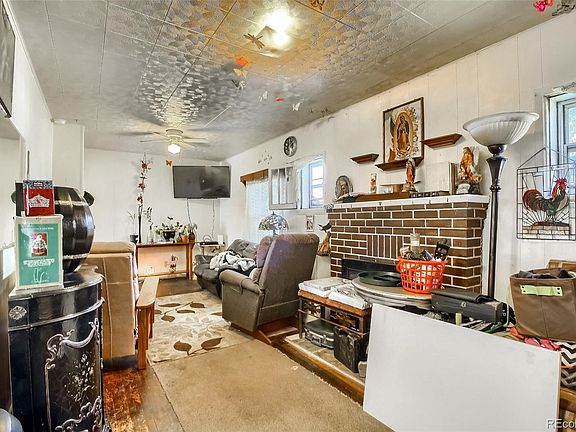 2nd image of 4185 Ames St