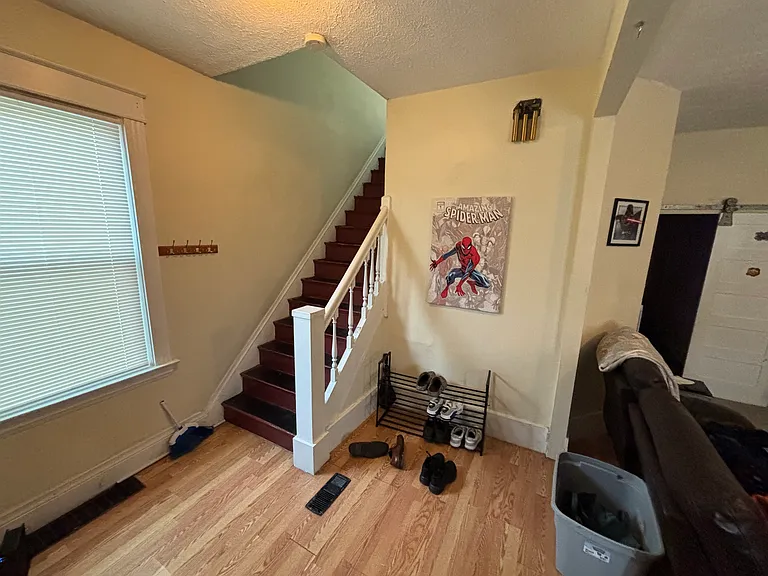 2312 Sauer Ave — Photo 3