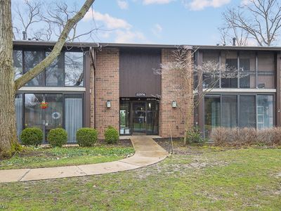 22976 Maple Ridge Rd Unit 203, North Olmsted, OH, 44070