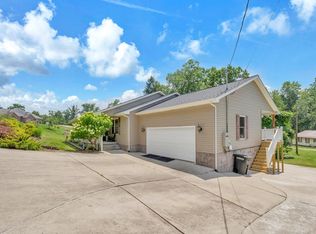 203 Knollwood Hts, Charleston, WV 25302