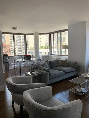 Rented by Corcoran | media 27