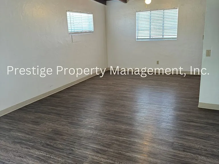 2834 N Richey Blvd — Photo 2