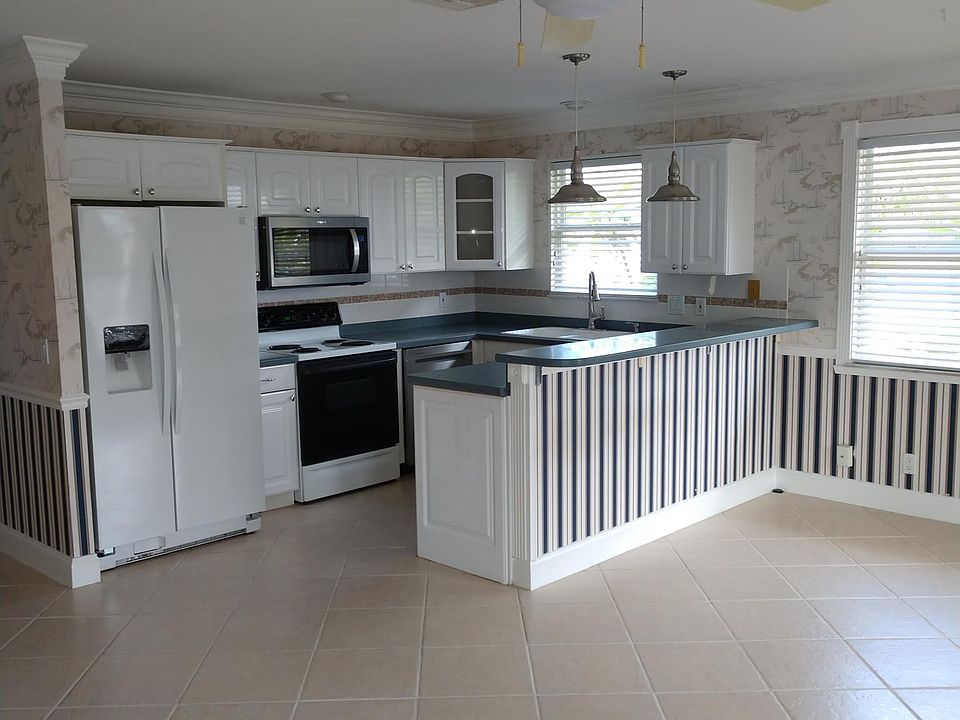 1st image of 107 Bay Mar Dr