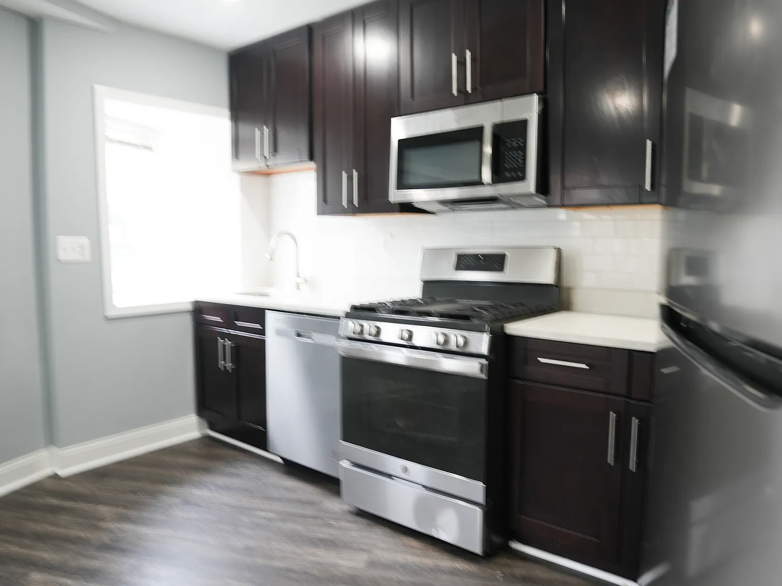 2 bed, 1.0 bath, $2,000 — Photo 3