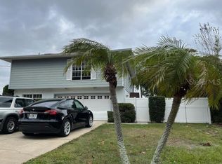 141 Lake Shore Dr N, Palm Harbor, FL 34684