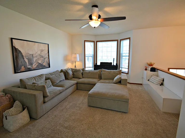 15728 Fox Cir — Photo 2