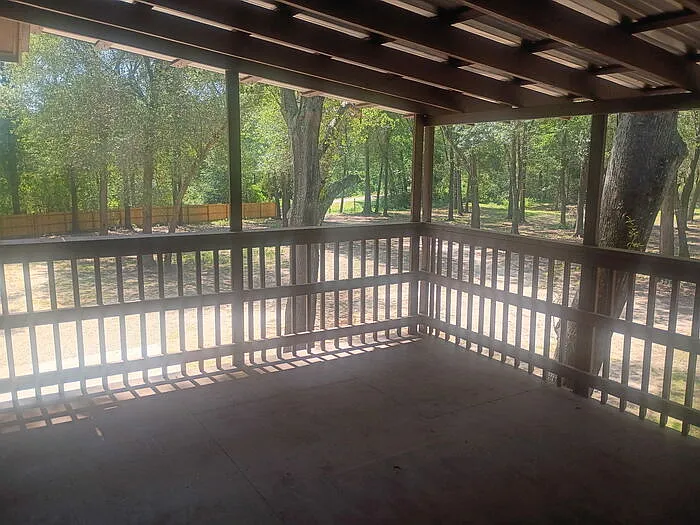 738 Old Pin Oak Rd — Photo 10