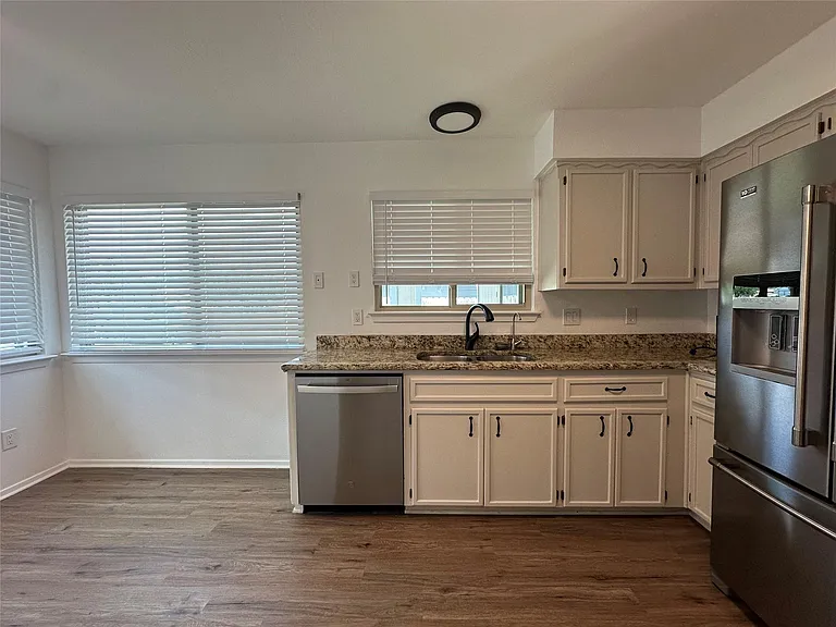7621 Scenic Brook Dr — Photo 8
