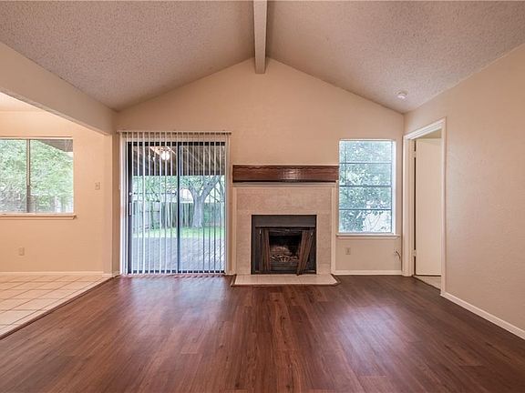4th image of 12221 Shropshire Blvd