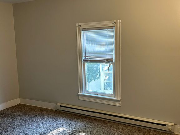 5th image of 134 E Main St
