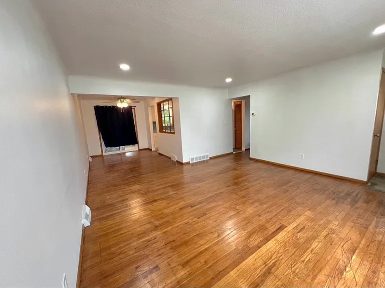 7204 Marko Ln — Photo 6