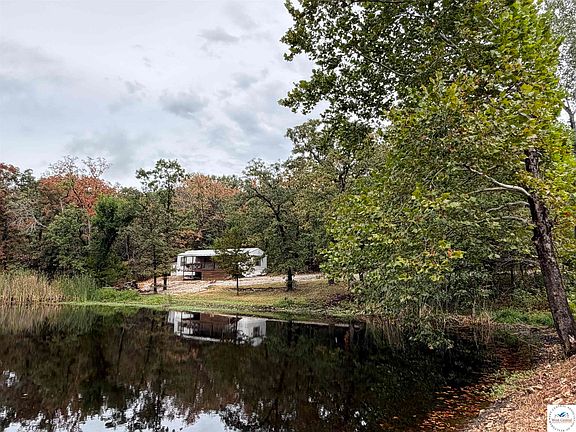 4th image of 10996 Durk Rd